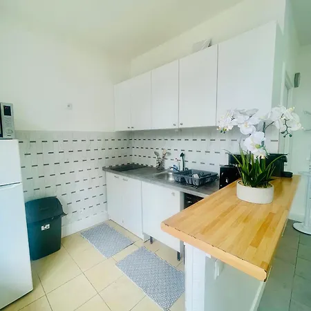 Apartamento Spacieux Et Lumineux, Coup De Coeur Garanti A Proximite Du Metro Et Rer La Courneuve